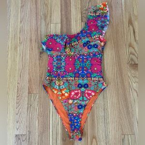 NWOT Forever 21 One Shoulder Ruffle One Piece Bathing Suit
